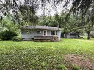 54060 Pipe Creek Rd, Jacobsburg, OH 43933