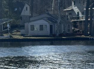 9194 Lakeview Dr, Delton, MI 49046