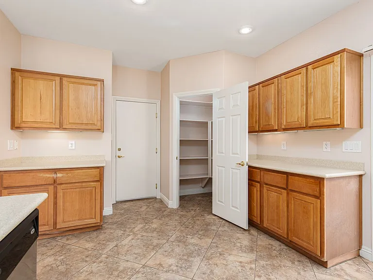 5163 Tunnel Falls Dr — Photo 13