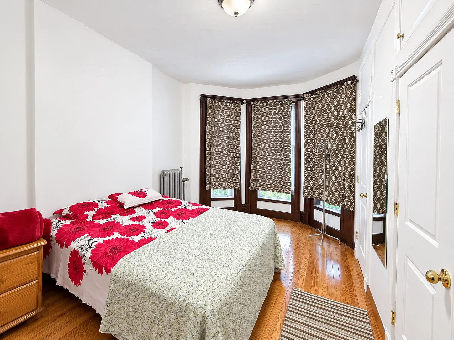 3 bed, $3,800 — Photo 3