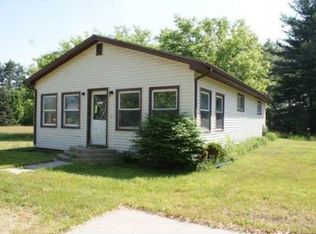 5775 Hemingway Lake Rd, Otter Lake, MI 48464