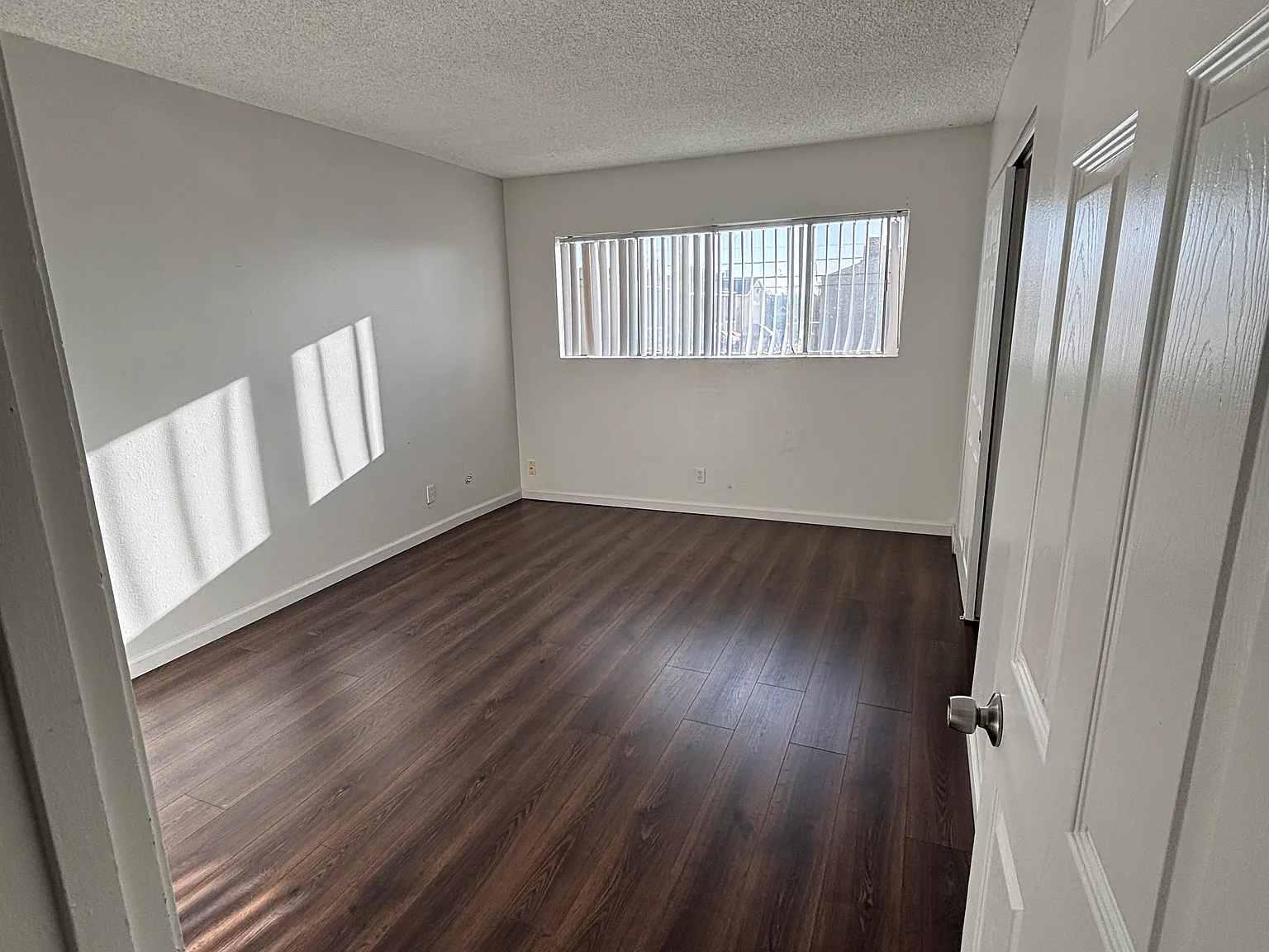 2 bed, 1.5 bath, $1,375 — Photo 4
