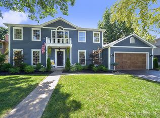 628 Buttonwood Cir, Naperville, IL 60540