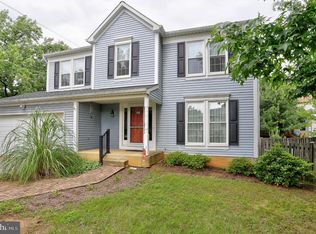 758 Sunnyfield Ln, Baltimore, MD 21225