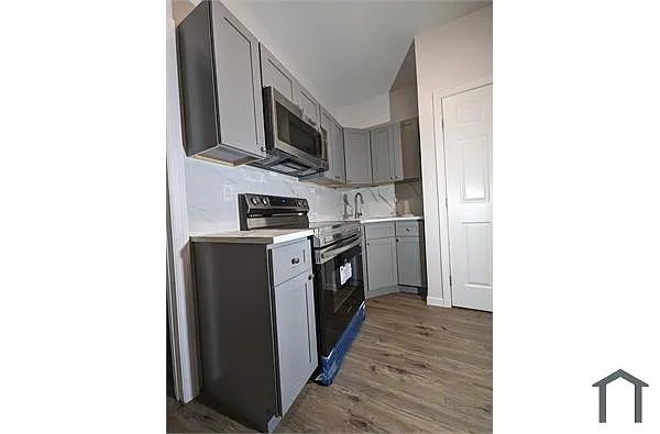 Building Photo - 5130 Kershaw St