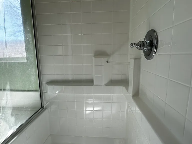 Emerald Ave — Photo 26