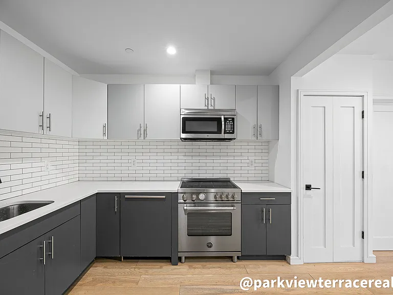 282 Eldert St #2C — Photo 3
