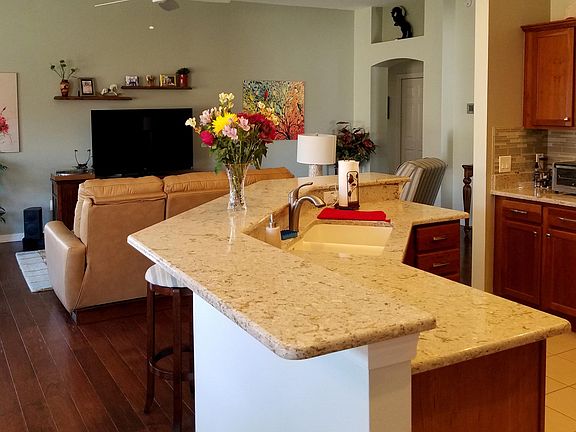 quartz kitchen counters

