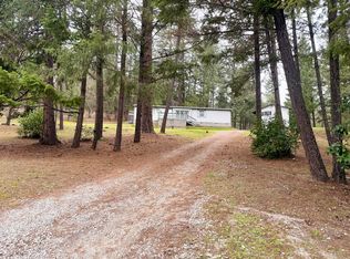 360 Hessar St, Grants Pass, OR 97527