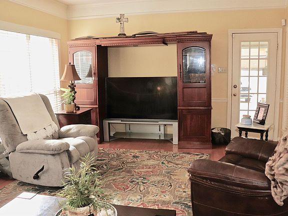 2nd image of 2483 Eagleridge Ln