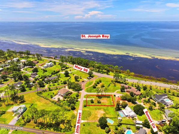 100 Sunset Cir, Port Saint Joe, FL 32456