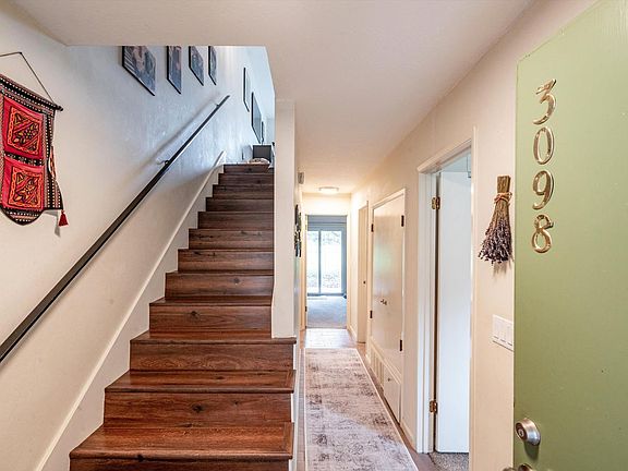 3rd image of 3098 Yulupa Avenue