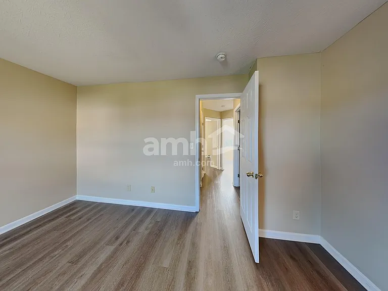 700 Berlander Dr — Photo 7