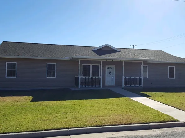 705 W Grant Ave, Greensburg, KS 67054