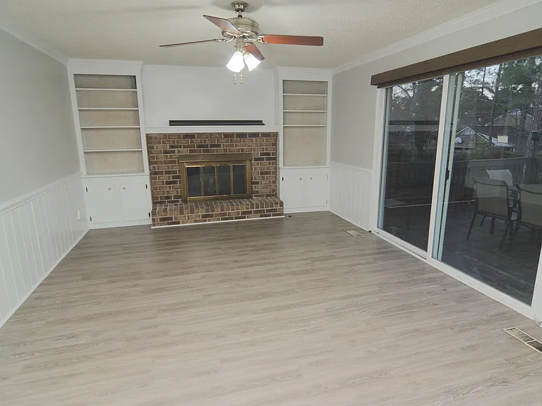 123 Valley Springs Rd — Photo 6