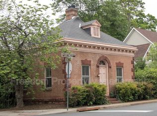 9218 Portner Ave, Manassas, VA 20110