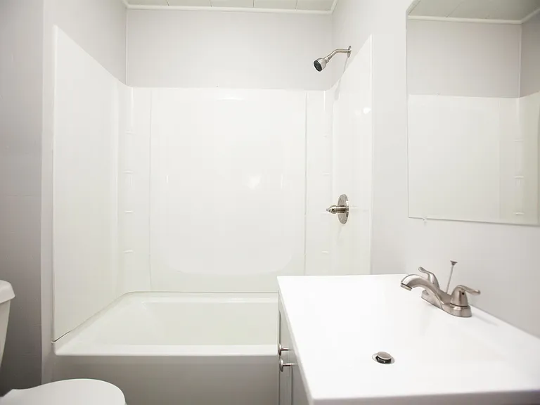 4701 Atkins St — Photo 16