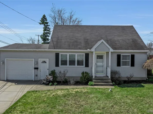 323 Rehm Rd, Depew, NY 14043