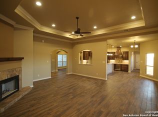 238 Triple Bend Dr, La Vernia, TX 78121