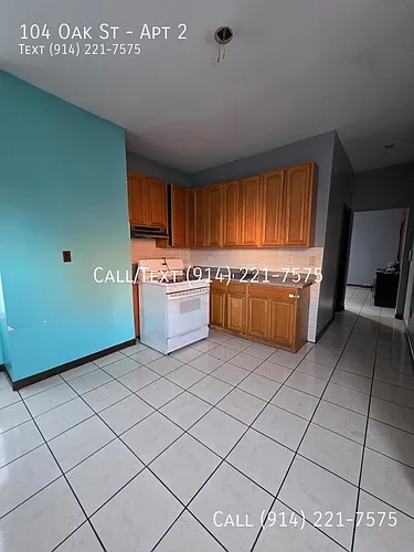 104 Oak St #2 Photo 1