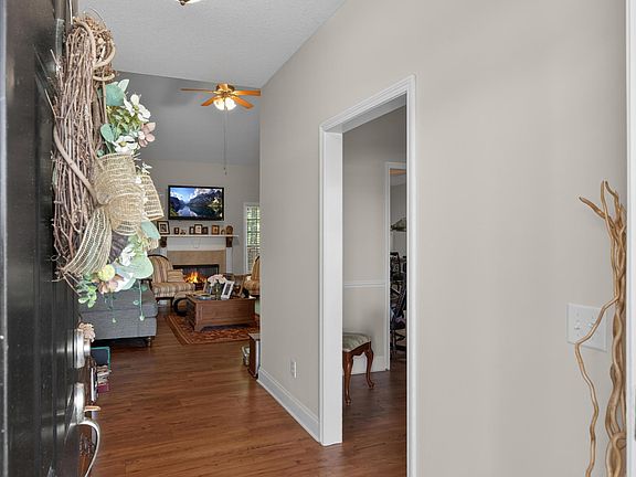 2nd image of 510 Ansley Ct