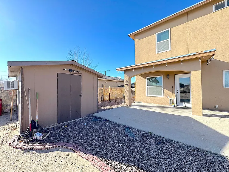 3046 Bariloche Dr — Photo 34