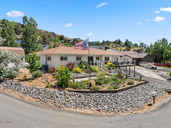 3rd image of 14740 Rim Rock Dr