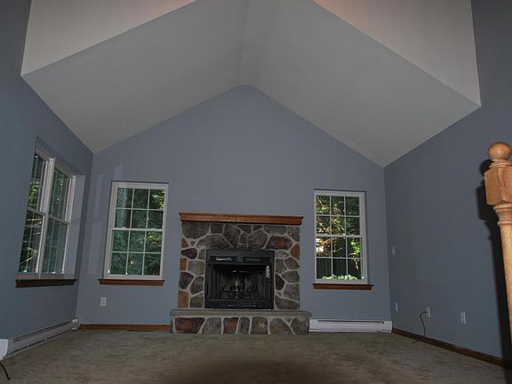 4th image of 1782 Otsego Ln
