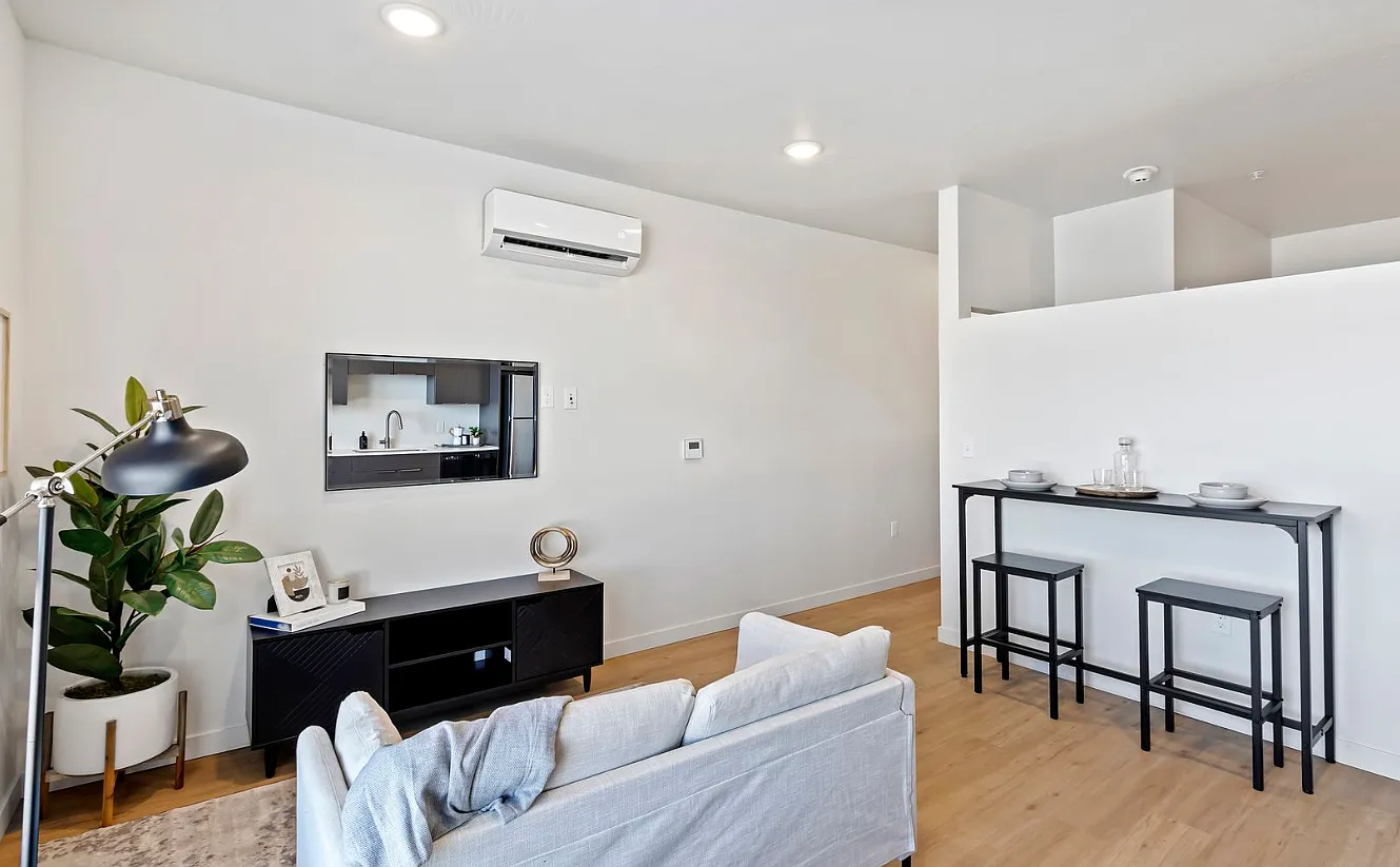 Main Ave Lofts — Photo 2