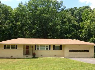 700 Danbury Dr, Signal Mountain, TN 37377