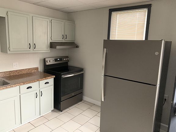 4th image of 126-128 S Spring Ave #126