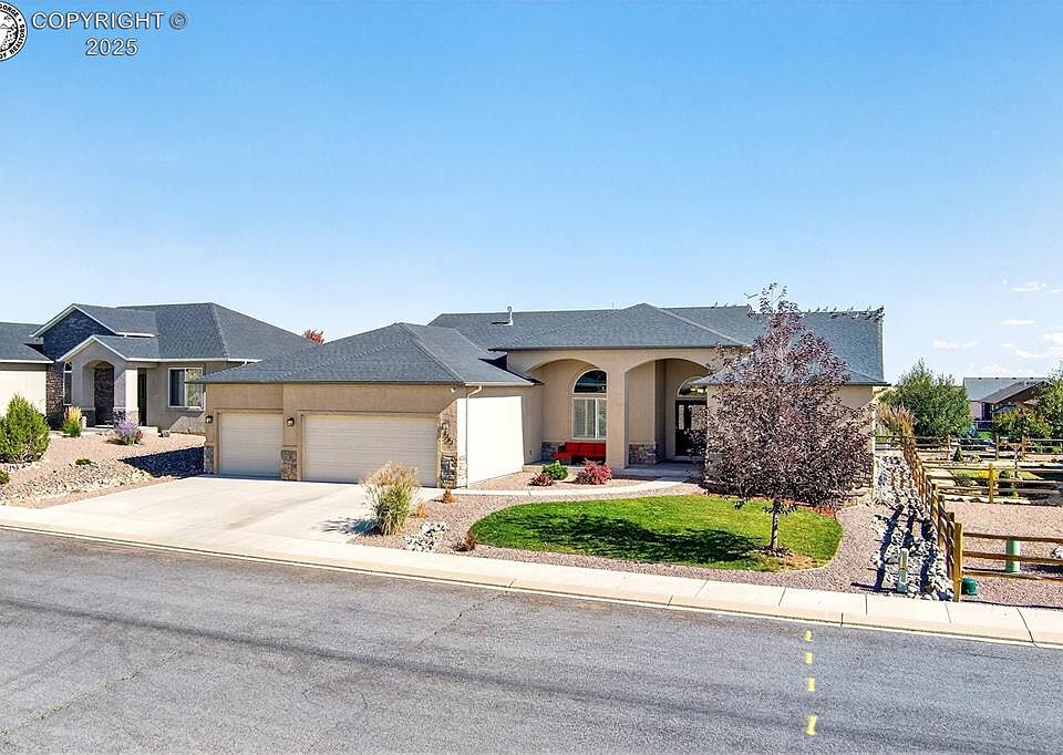 1st image of 3542 Saddle Dr