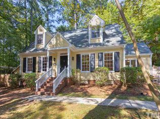 2478 Foxwood Dr, Chapel Hill, NC 27514