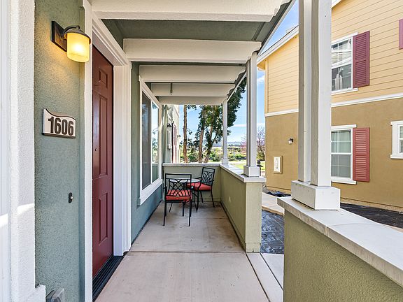 2nd image of 640 Turnbuckle Dr Unit 1606