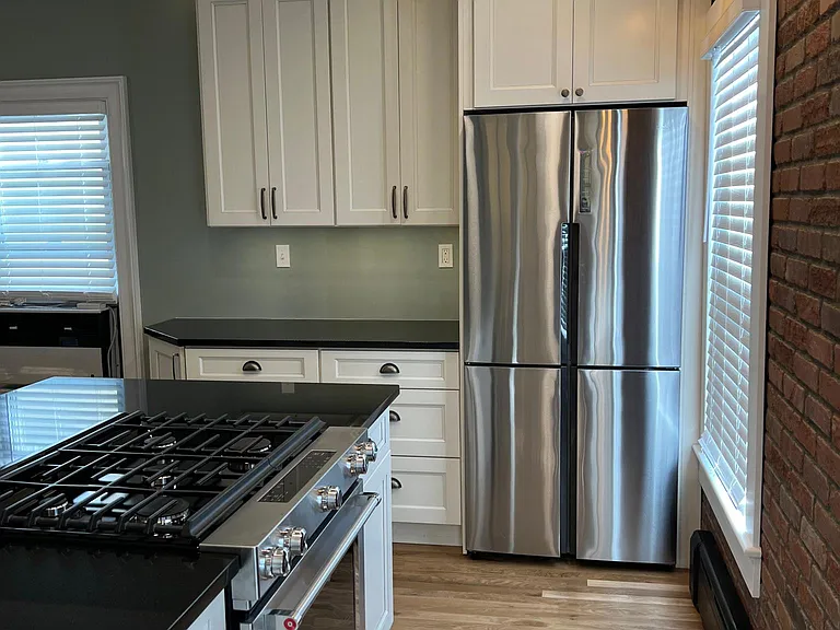 184 Union Ave — Photo 4