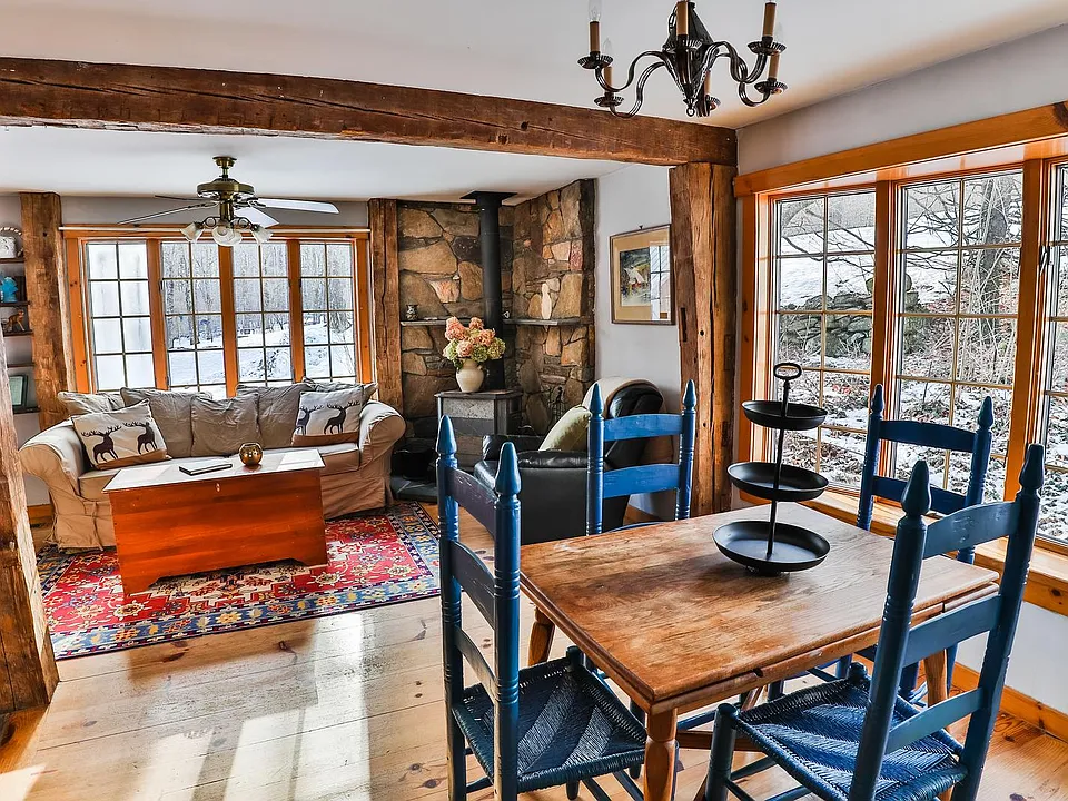361 Baileys Mills Rd