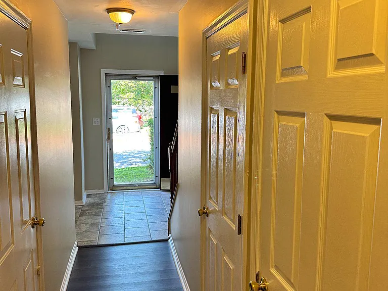 8825 Goose Landing Cir #8825 — Photo 35