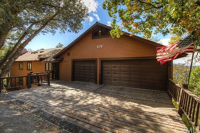 1st image of 656 Chateau Dr