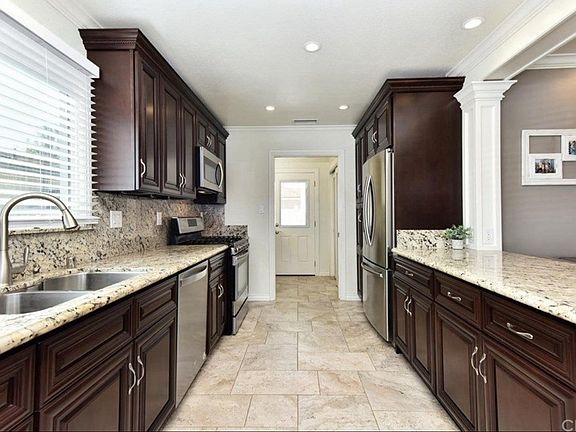 5th image of 4805 N Bellflower Blvd