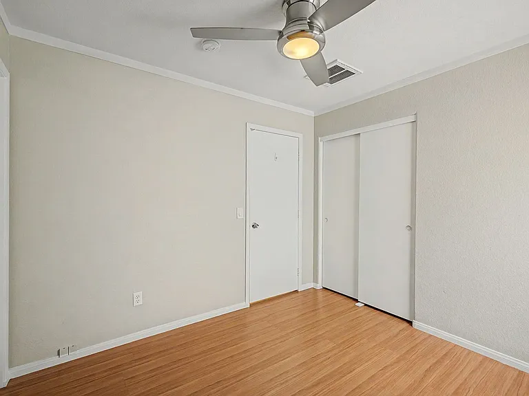 7928 Horn Beam Ct — Photo 17