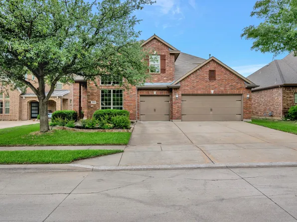 12812 Homestretch Dr, Fort Worth, TX 76244