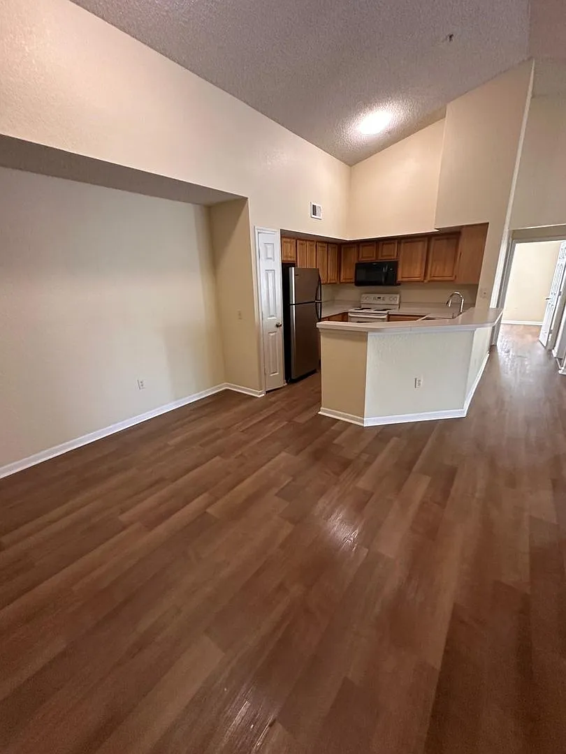 13013 Mulberry Park Dr Unit 224 — Photo 4