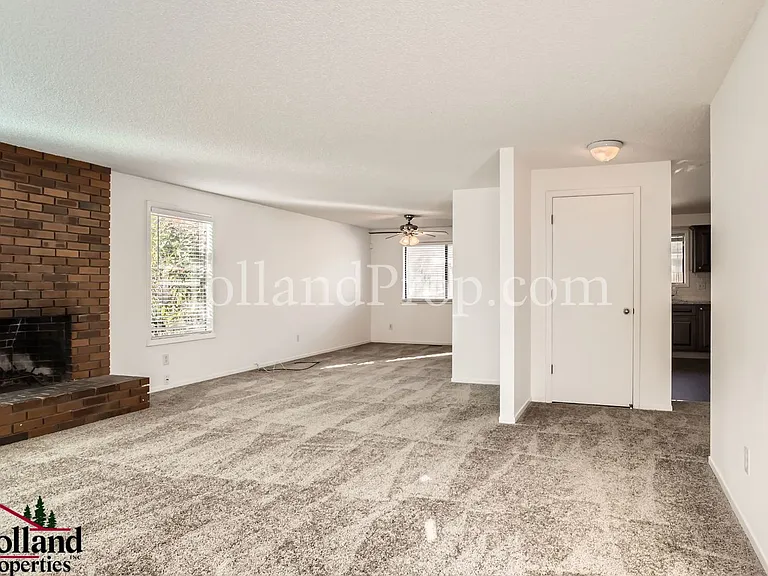 20761 NW Lapine Way — Photo 3