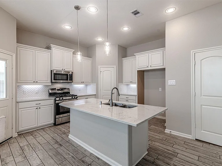5543 Purple Meadow Ln — Photo 14