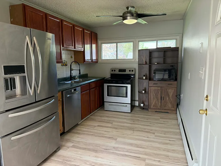 5 Nickelhill Ln — Photo 4