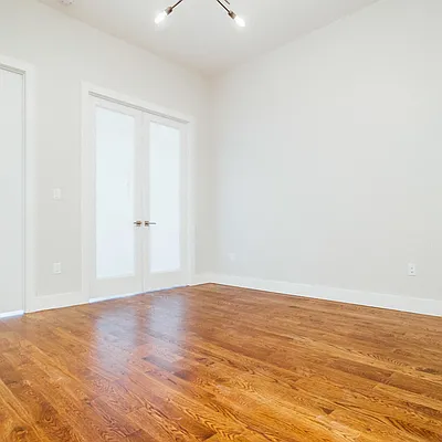 Rented by Nooklyn NYC LLC | media 4