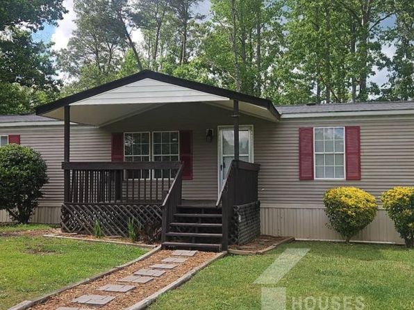 313 Ashwood Ln