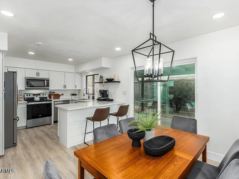 4511 N 31st Pl — Photo 8