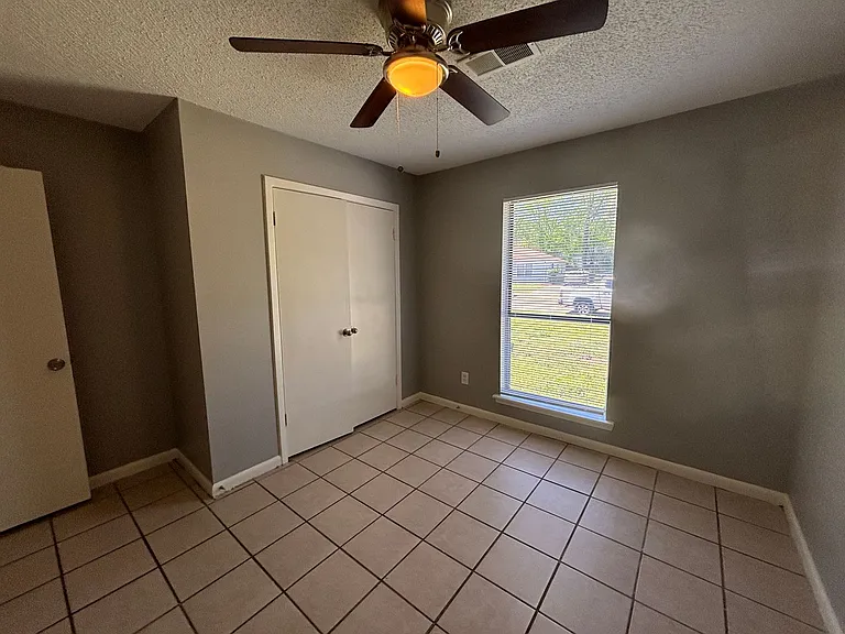 5168 Corkwood Dr — Photo 10