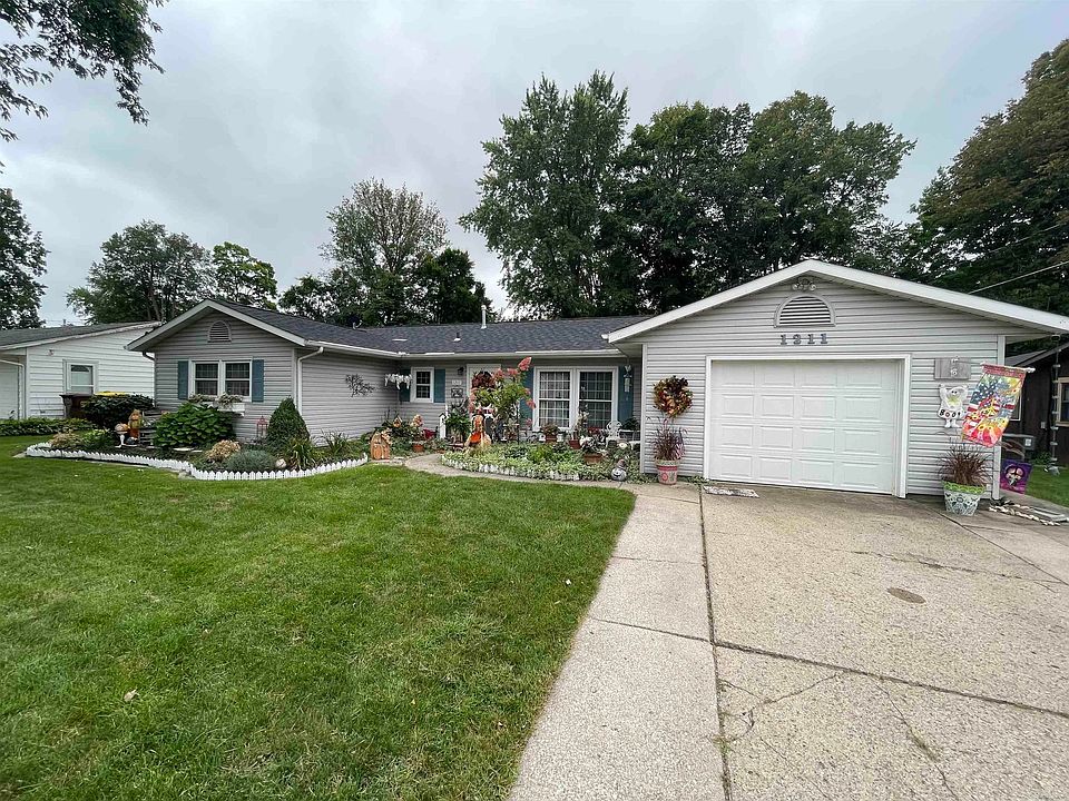1211 Superior Dr, Auburn, IN 46706 Zillow
